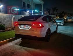 تسلا Model X